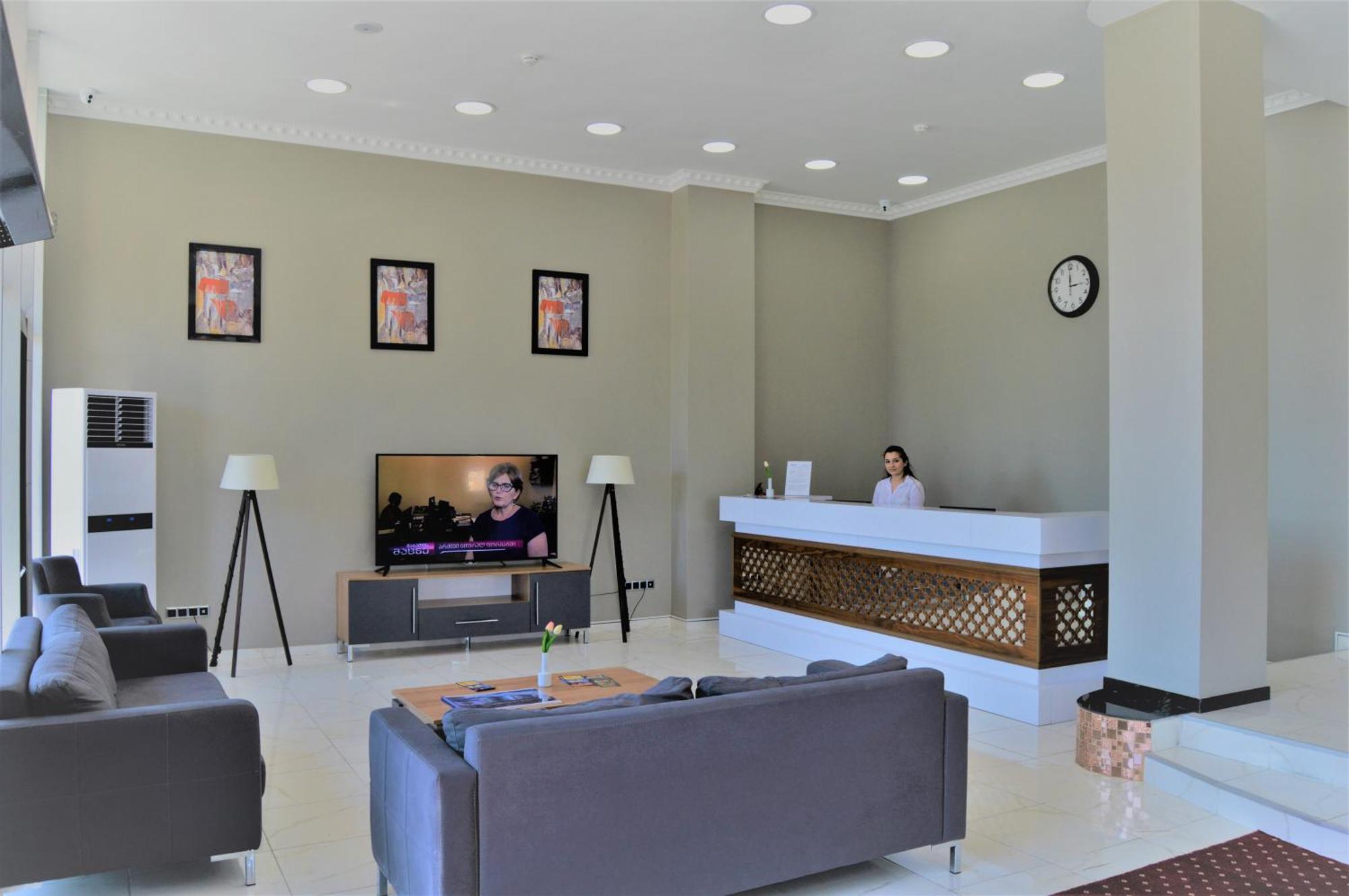 Legend Business Hotel באטומי מראה חיצוני תמונה