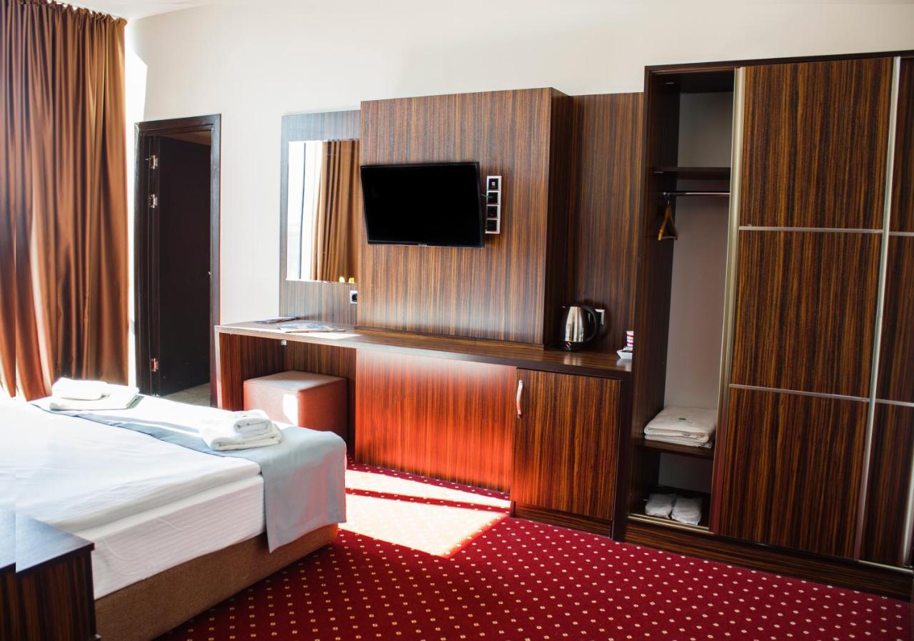 Legend Business Hotel באטומי מראה חיצוני תמונה
