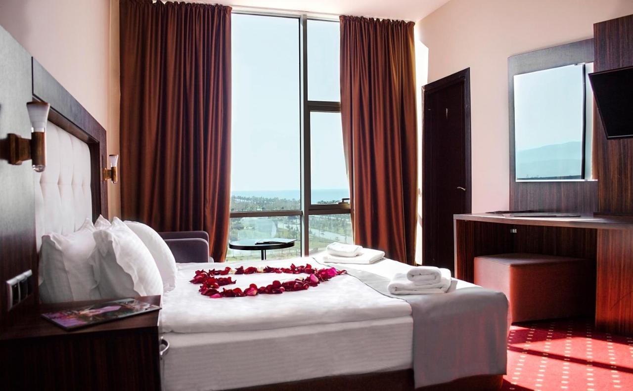 Legend Business Hotel באטומי מראה חיצוני תמונה