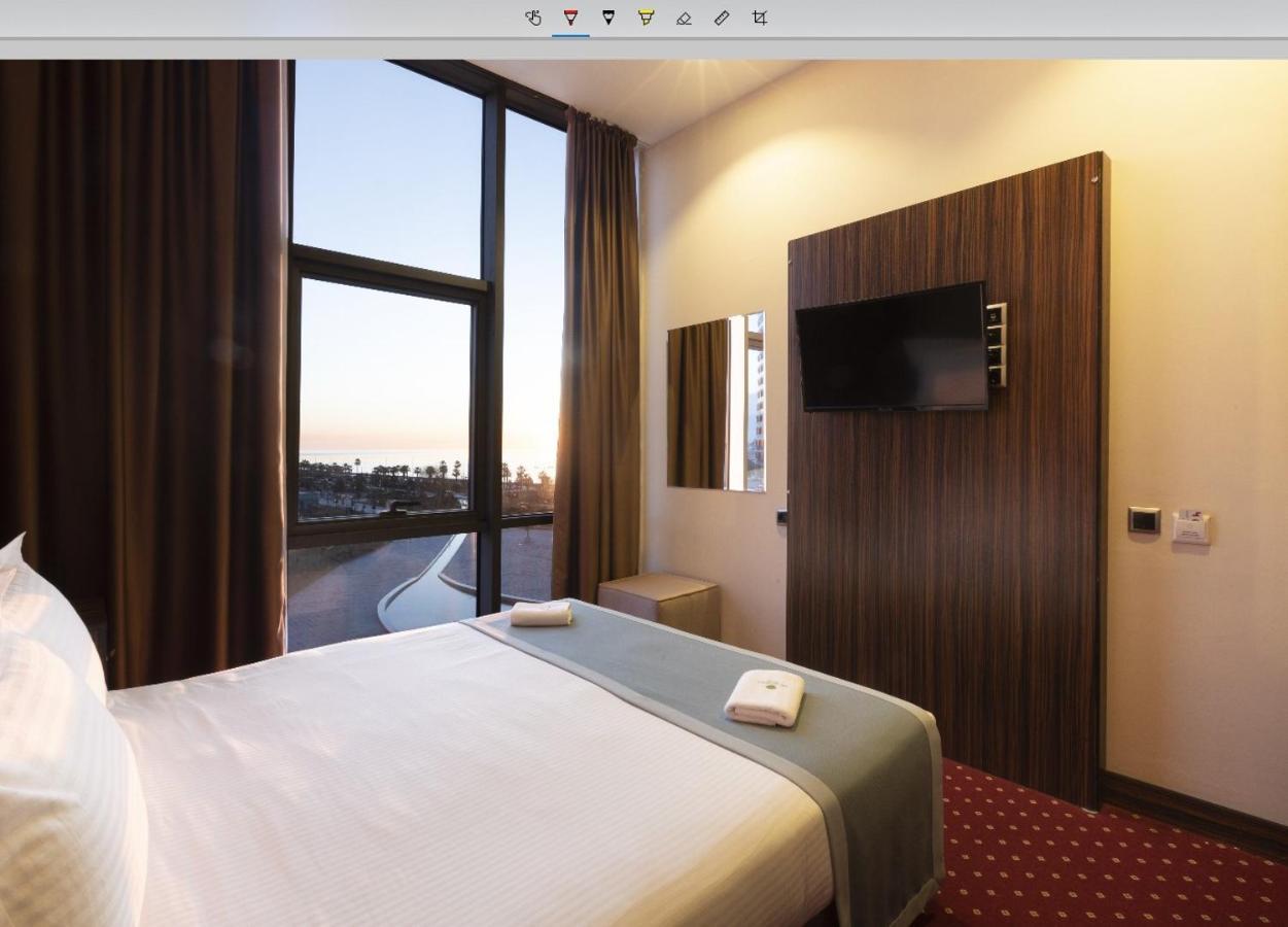Legend Business Hotel באטומי מראה חיצוני תמונה
